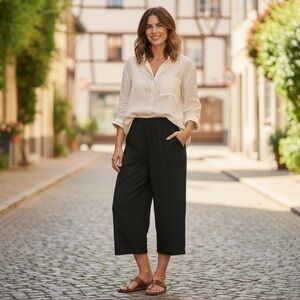 Lululemon Athletica Black Cupro Capris Cargo Pants